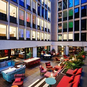 מלון Citizenm Champs-elysees ****