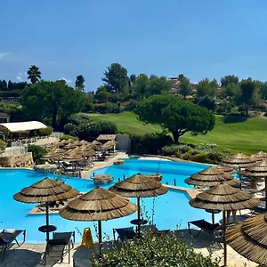 Hameau Des Amandiers-vue Mer&golf Appartement Saint-Cyr-sur-Mer