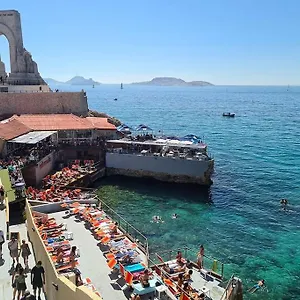 Grand Large Sur La Corniche Par Conciergerie By Sam , Marseille France