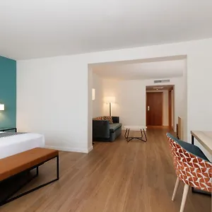4* فندق إكس