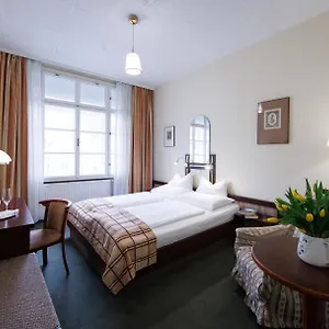 4* Panzió Continental Hotel-pension