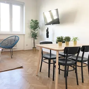 Appartement Bright, Lovely And Quiet At The Heart Of Vienna, Nachmarkt, Center